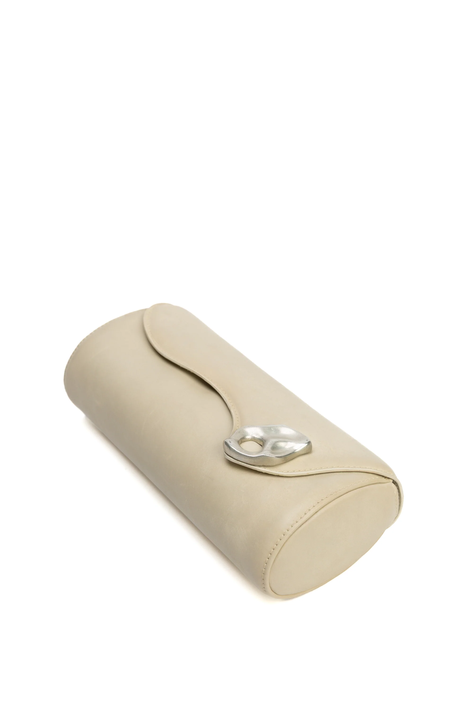 Oyster Clutch in Ivory - Image 5