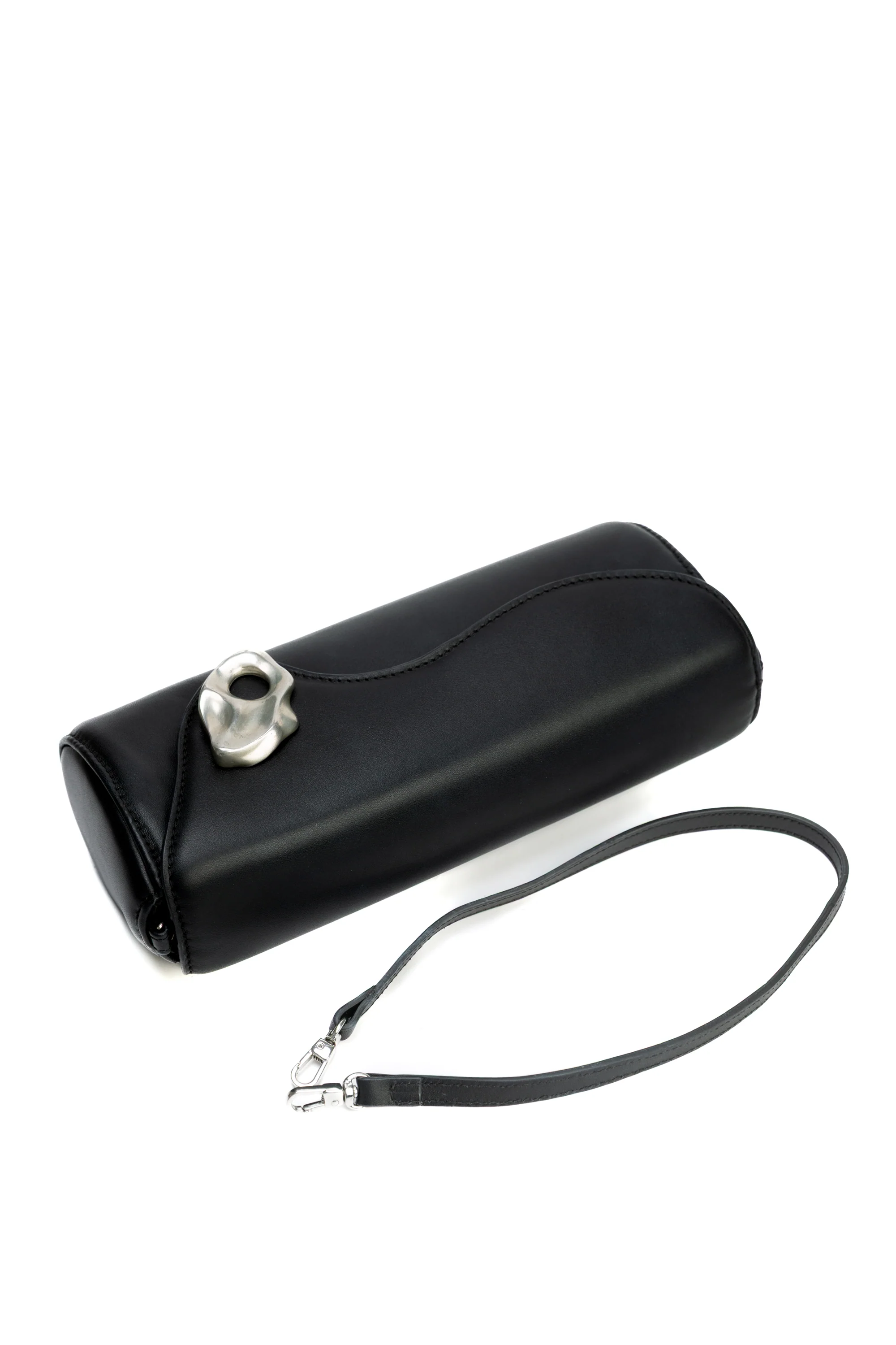 Oyster Clutch in Noche - Image 8